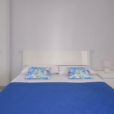 Dolcevitasuites - Modern 3 Bdr Villa In S. Lorenzo Reitani ภายนอก รูปภาพ