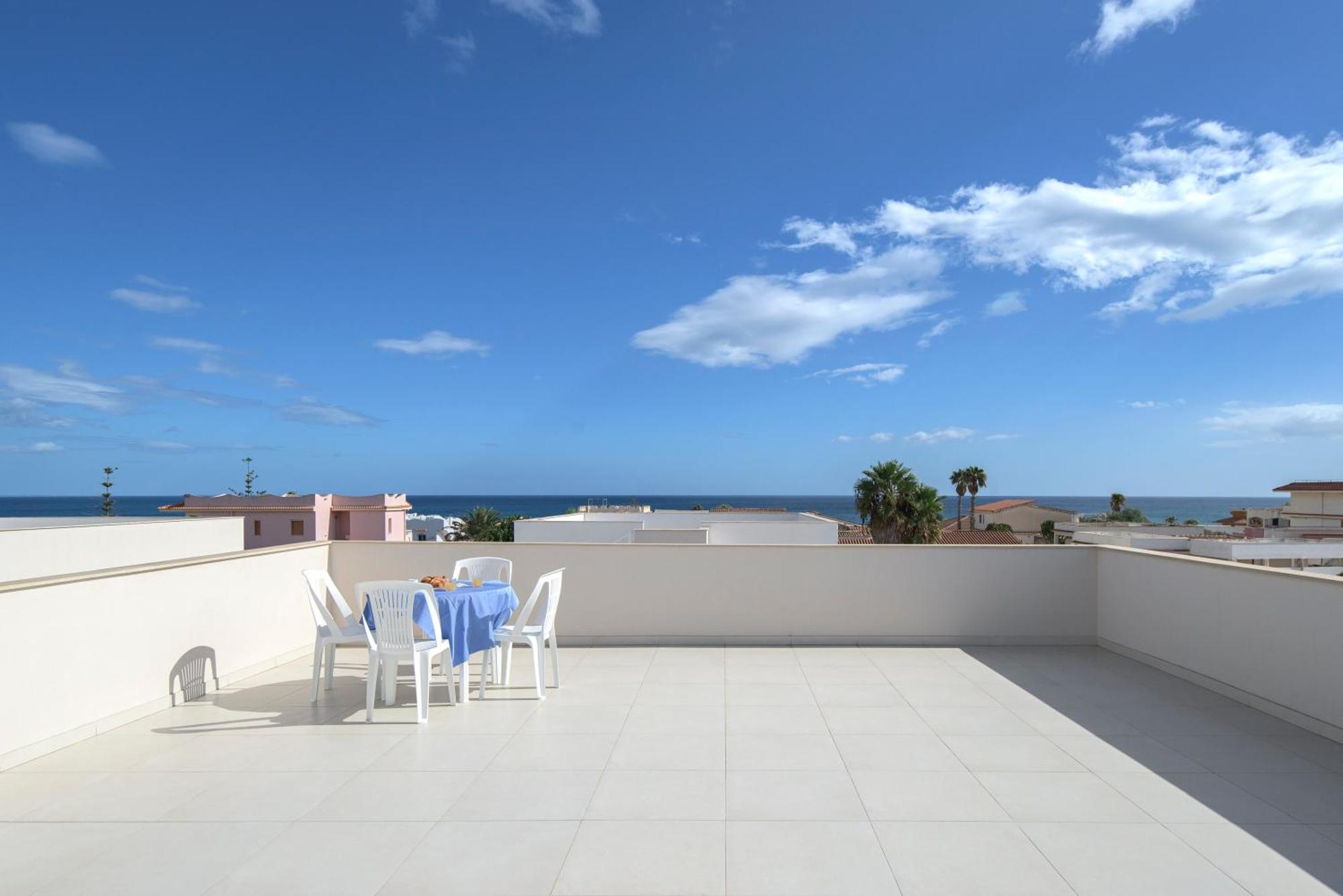 Dolcevitasuites - Modern 3 Bdr Villa In S. Lorenzo Reitani ภายนอก รูปภาพ